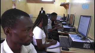 Le cyberespace de l’Université de Bangui doté déquipements et d’une connexion Internet [upl. by Odnesor]