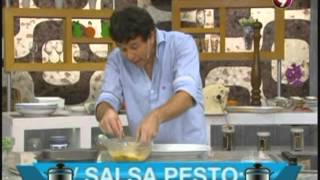 Milanesas de cerdo rellenas y fideos al pesto [upl. by Aiva]