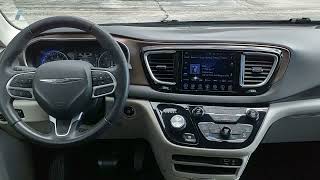 2017 Chrysler Pacifica RR335A [upl. by Cut]