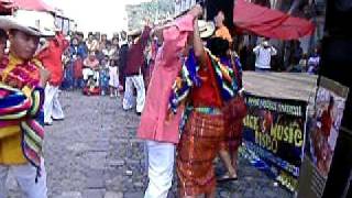 BAILE con traje tìpico de Guatemala Parramos Chimaltenango [upl. by Eserahc]