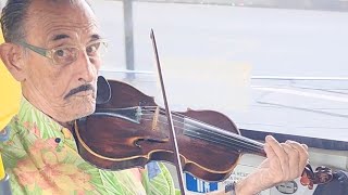 TOCANDO VIOLINO 🎻 DENTRO DO ÔNIBUS 🎻 ARTISTA DE SOROCABA SP❤️ artist arte music musica violino [upl. by Nenad]