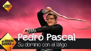 Pedro Pascal saca su lado más salvaje demostrando su dominio con el látigo  El Hormiguero 30 [upl. by Addia]