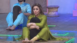 HONEY SHEHZADI NEW STAGE PERFORMANCE PUNJABI NASEEBO LAL SONG JAN JAN  SMB [upl. by Belamy]