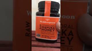 Wedderspoon Manuka Honey Raw  Hands on [upl. by Inafets]