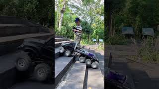 Professional little model friend goes up the stairs 1010 offroad vehicle rc remote control car [upl. by Nollek]