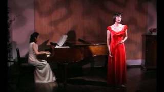 Mozart 《Die Zauberflöte》 quotO zittre nicht mein lieber Sohnquot Aiko sonda [upl. by Winwaloe5]