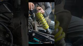 Instalando Monoshock a una Yamaha Ybr 125 [upl. by Larcher]