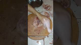 Cara potong paha utuhfood chickencutting cuttingchicken cuttingskills butcheryskills shorts [upl. by Anahsat633]