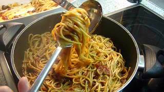 How to twirl spaghetti into nests [upl. by Algie]