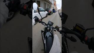 ESTA MOTO es INCONTROLABLE 💀 motovlog MOTOS español [upl. by Airekal273]