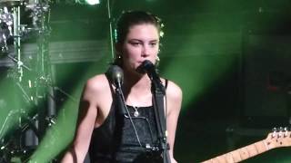 Wolf Alice  Visions of a Life Live  Brooklyn Steel  December 2017 [upl. by Zorina]