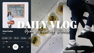 DAILY VLOG  GYM  COOKING DINNER [upl. by Nosro]