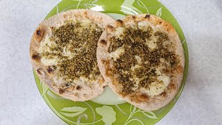 اسهل واسرع فطور مناقيش بالزعتر والجبنThyme and cheese manakish [upl. by Dorthy572]