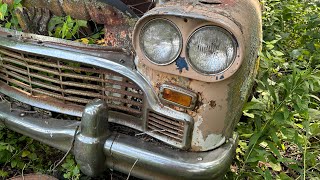 Checker cab sitting in salvage yard for decades [upl. by Sacram]