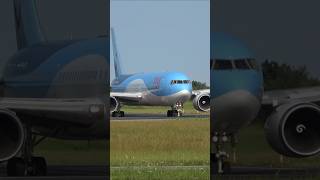 SUPER CLOSE UP TUI 767300 PHOYI From Runway to the CloudsTUITUIflyBoeing767aviation [upl. by Hsihsa]