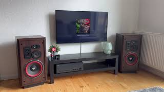 NAD C 370  Cerwin Vega AT40 [upl. by Argyle466]