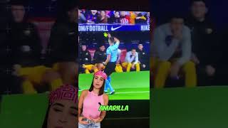 PIQUE quiere que le PAGUEN por IR a la CANCHA porque SE ABURRE y más COSAS INCREÍBLES shorts [upl. by Acinod]