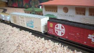 Athearn Genesis 57 FGE Mechanical Reefer with Sound [upl. by Anirod]