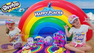 Finding Buried Treasure at Rainbow Beach with Shopkins Happy Places Toy Scavenger Hunt [upl. by Accemahs637]