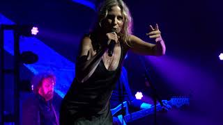 Jennifer Nettles  Hey Heartbreak at Rose Music Center Ohio 71919 [upl. by Orlanta]