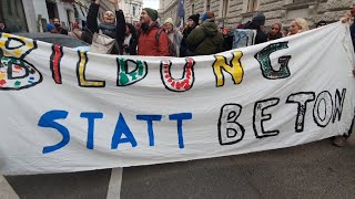 282 261124 Wien Lehrerdemo vor der GÖD Gewerk öffentl Dienst [upl. by Roede717]