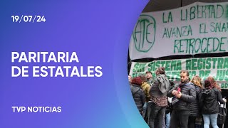 Otorgan un aumento a estatales por debajo de la inflación [upl. by Kayle]