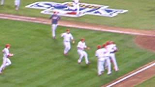 2008 Phillies Win the National League Pennant Final Out in Game 5 [upl. by Stiles]