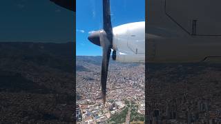 Sobrevolando la ciudad de Medellin después de despegar del Olaya Herrera  ClicAir ATR42  EOHTLU [upl. by Shanda539]