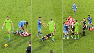 😡Emiliano Martinez Fight with Brentford Players [upl. by Dahlia]