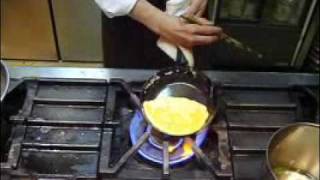 ビストロ山形「踊るオムレツ」 Cooking Omelette [upl. by Slater133]