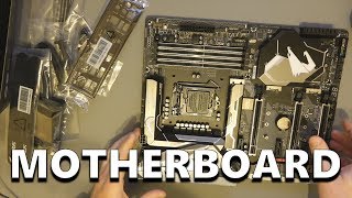 Unboxing the Gigabyte Z370 AORUS Gaming 7 Motherboard [upl. by Taffy596]