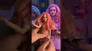 Descendants 4 Bridget Fun Life is Sweeter descendants music disney playingwithtoys doll [upl. by Eylrahc529]