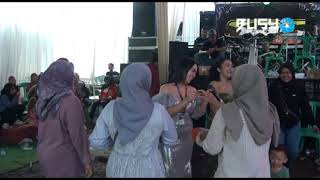 Terpisah Jarak dan Waktu  GDC Live Surian For Asri Makeup [upl. by Selma479]