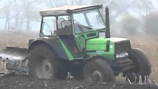 Deutz Fahr DX 450 beim Pflügen [upl. by Ciri]