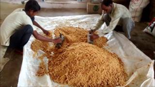 Organic jaggery powder manufacturing process panela sugar Muscovado sugar [upl. by Zelle]