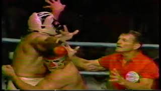 Rare match Mil Mascaras vs El Canek NWA Hollywood [upl. by Nosiaj]