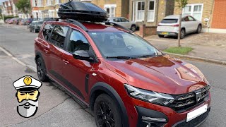 Using the Modular Roof Bars on a Dacia Jogger [upl. by Rolat]