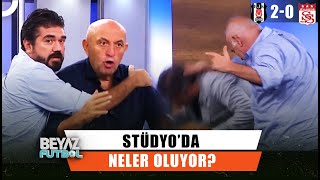 Ahmet Çakar Ertem Şenere Tokat Çaktı  Beyaz Futbol [upl. by Suivat323]