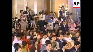 CHINA BEIJING BILL CLINTON amp JIANG ZEMIN PRESS CONFERENCE [upl. by Albertine]