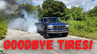 Built 73L Powerstroke does MASSIVE burnout for new tires Cloud machine [upl. by Jovi908]