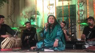 Meri Chunni Diyan Reshmi Tandan  Hina Nasarullah  Live in Concert  Geetkar Ahmad Rahi [upl. by Hintze]