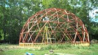 BUILDING A 40 FOOT GEODESIC DOME PART 2 [upl. by Nibur6]