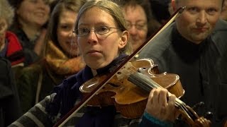 Kirche im NDR  Langversion  Christmas Flashmob Hannover Hauptbahnhof  Weihnachtsoratorium [upl. by Enawyd]