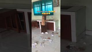 Yang penting hadir pas piket😎 masasekolah sekolah [upl. by Kahle293]