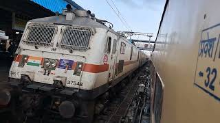 19019 Bandra Terminus Haridwar Express arriving at Haridwar [upl. by Silas705]