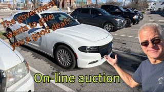 The best on line auction out there Looking at a few cars from the state of Indiana More police cars [upl. by Dolhenty]