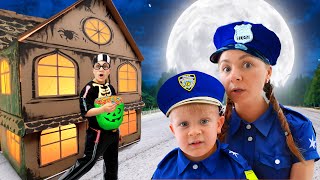 La policía de Halloween investiga el ROBO de las decoraciones de Halloween [upl. by Ikkim]