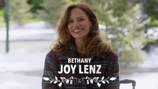 Trailer quotSnowed Inn Christmasquot avec Bethany Joy Lenz VOSTFR [upl. by Pia683]