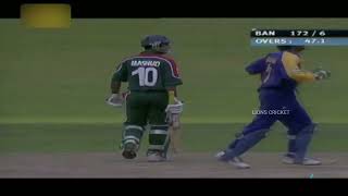 Chaminda Vaas 330 vs Bangladesh Asia Cup 2004 [upl. by Binnings]