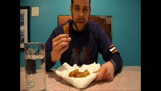 HOW TO EAT CHICKEN WINGS LIKE A PRO [upl. by Htebezile]